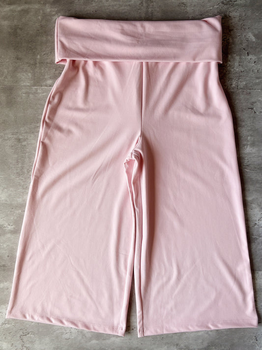 Sugar Bloom Capris